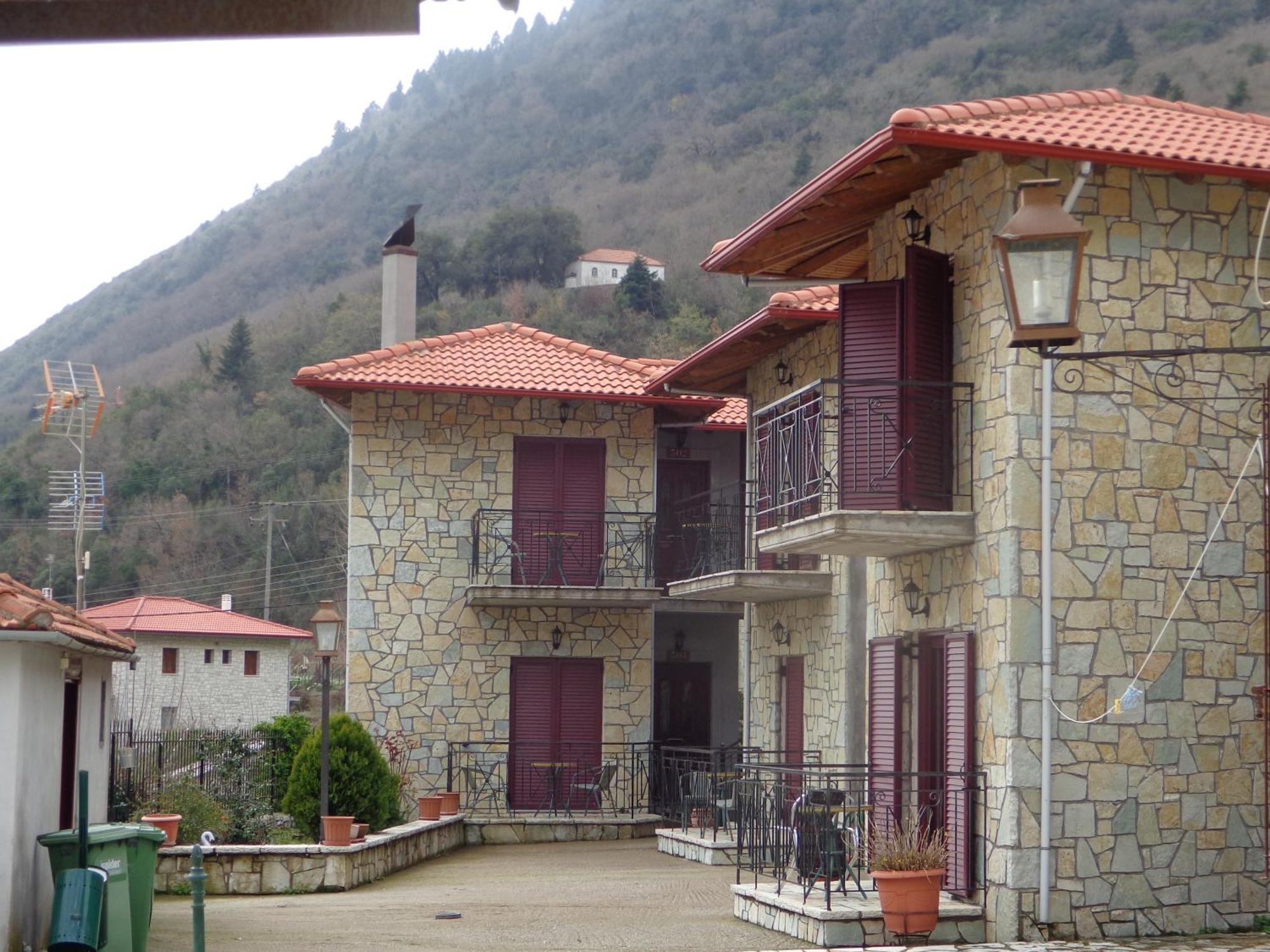 Alonaki Guesthouse Platanos  ภายนอก รูปภาพ