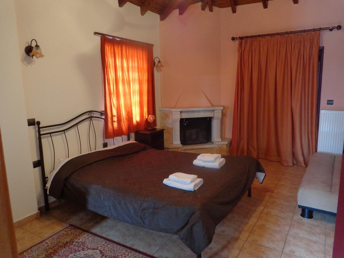 Alonaki Guesthouse Platanos  ภายนอก รูปภาพ