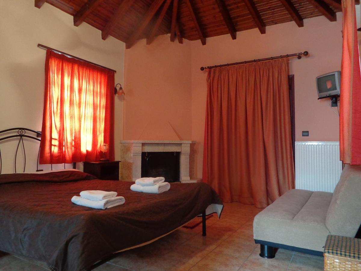 Alonaki Guesthouse Platanos  ภายนอก รูปภาพ