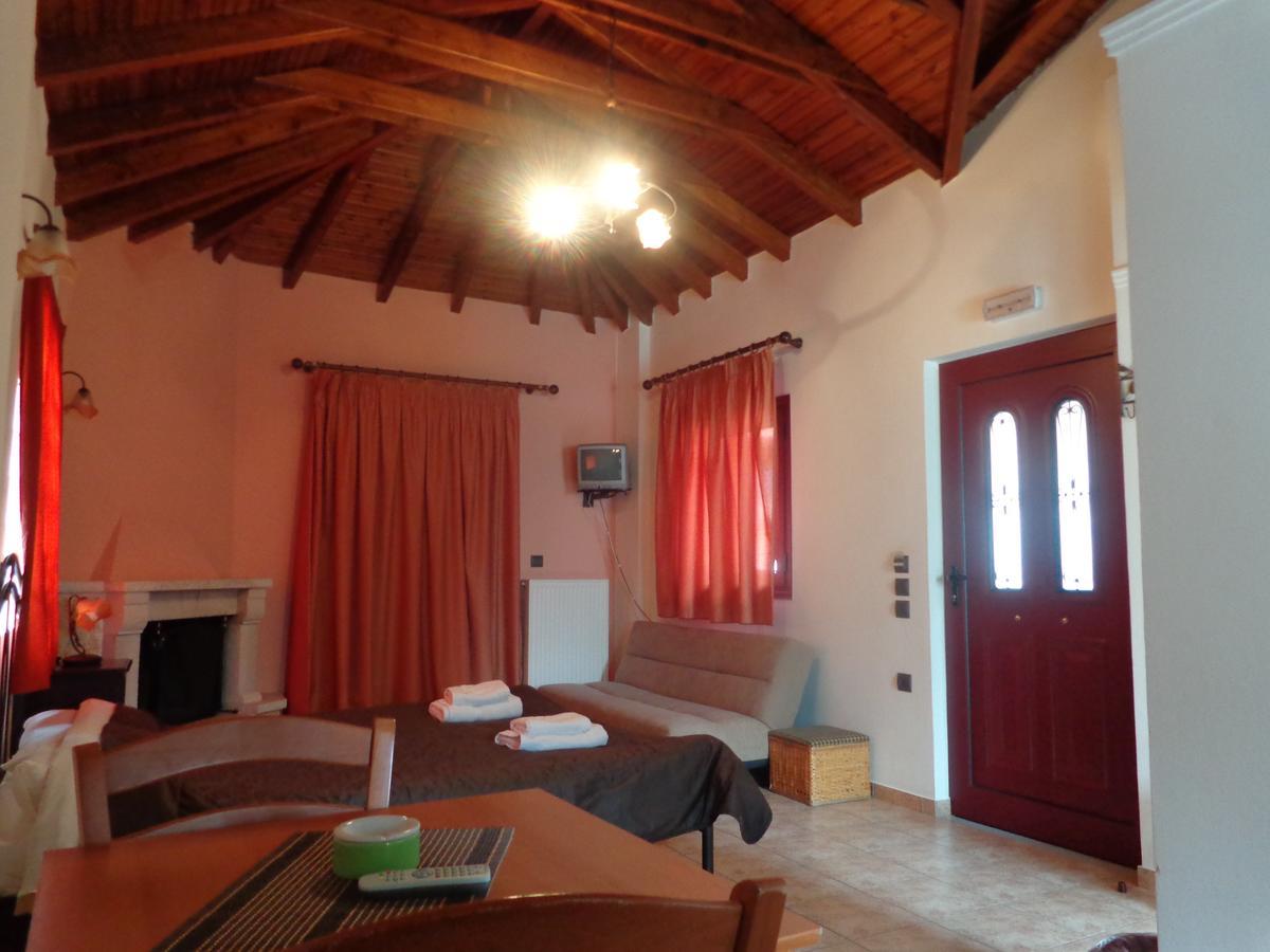 Alonaki Guesthouse Platanos  ภายนอก รูปภาพ