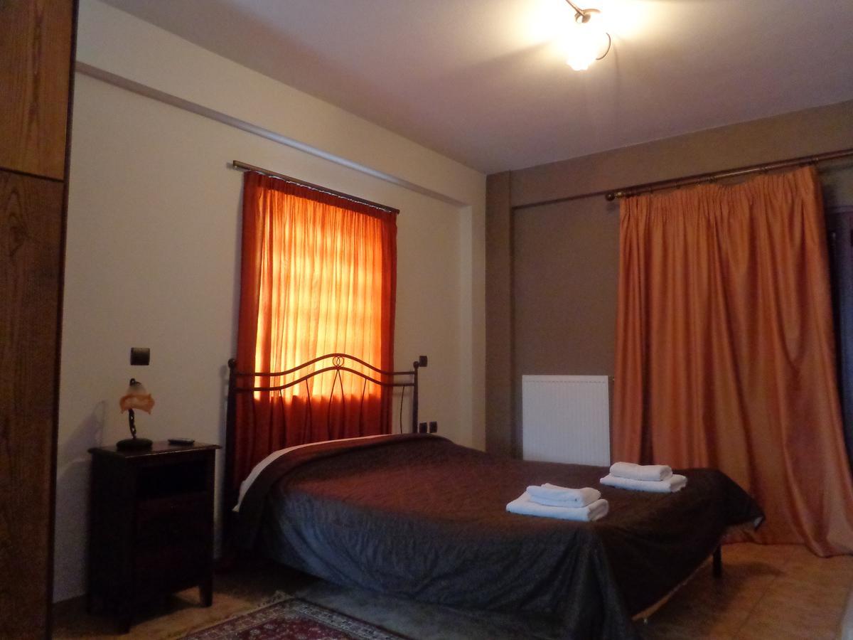 Alonaki Guesthouse Platanos  ภายนอก รูปภาพ